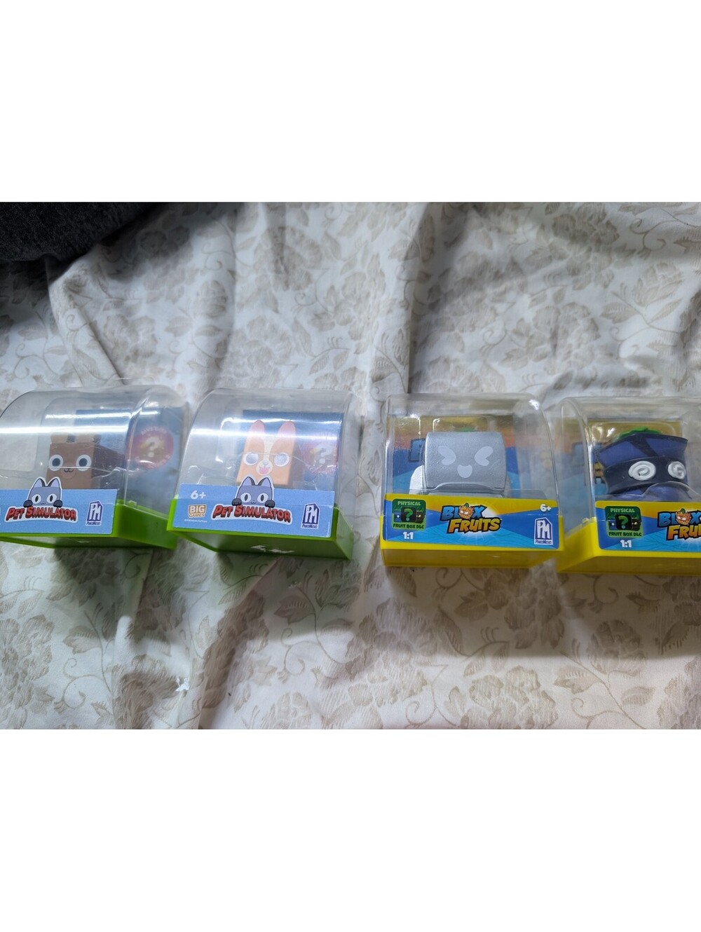 PaxToy Pet Simulator and Blox Fruits Collectible Figures lot